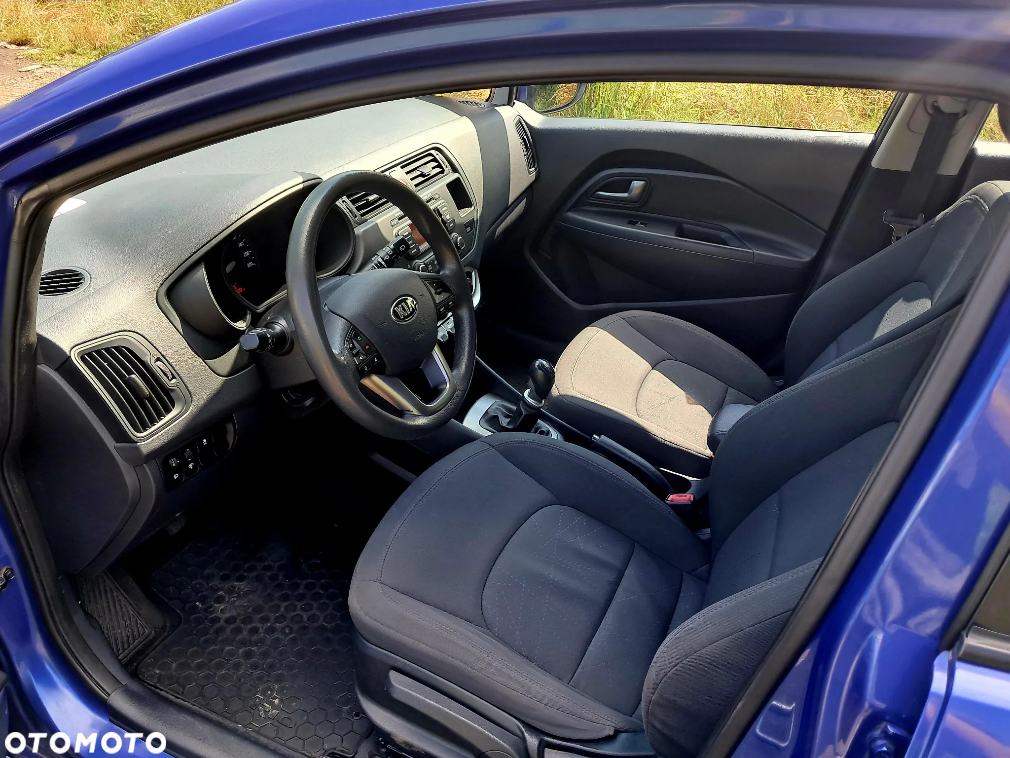 Kia Rio - 5
