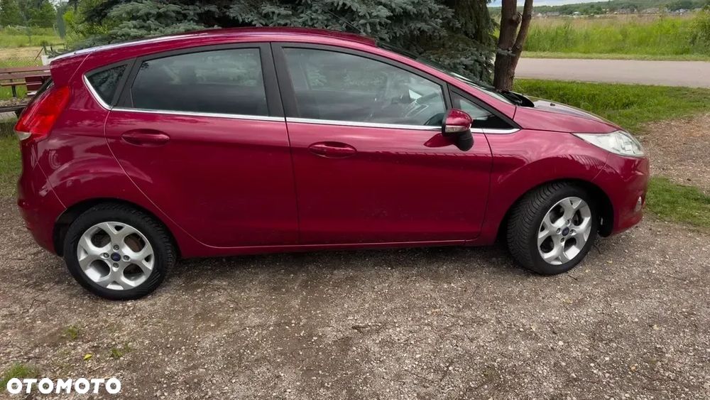 Ford Fiesta - 27