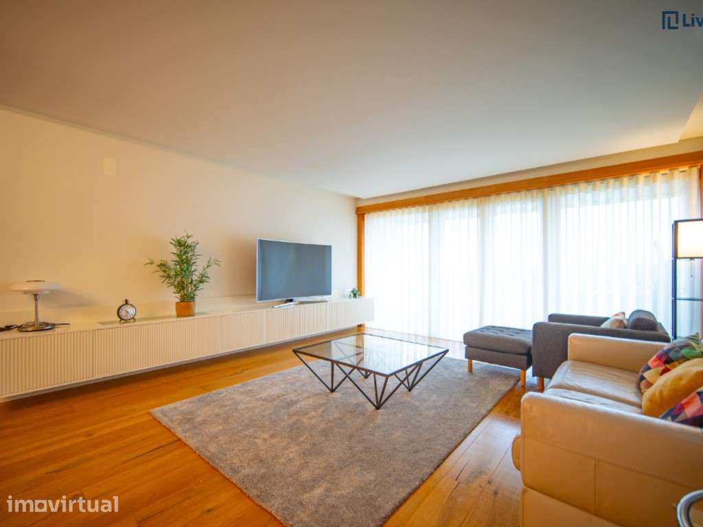 Apartamento T4 Mobilado com Vista para o Douro - Grande imagem: 2/57