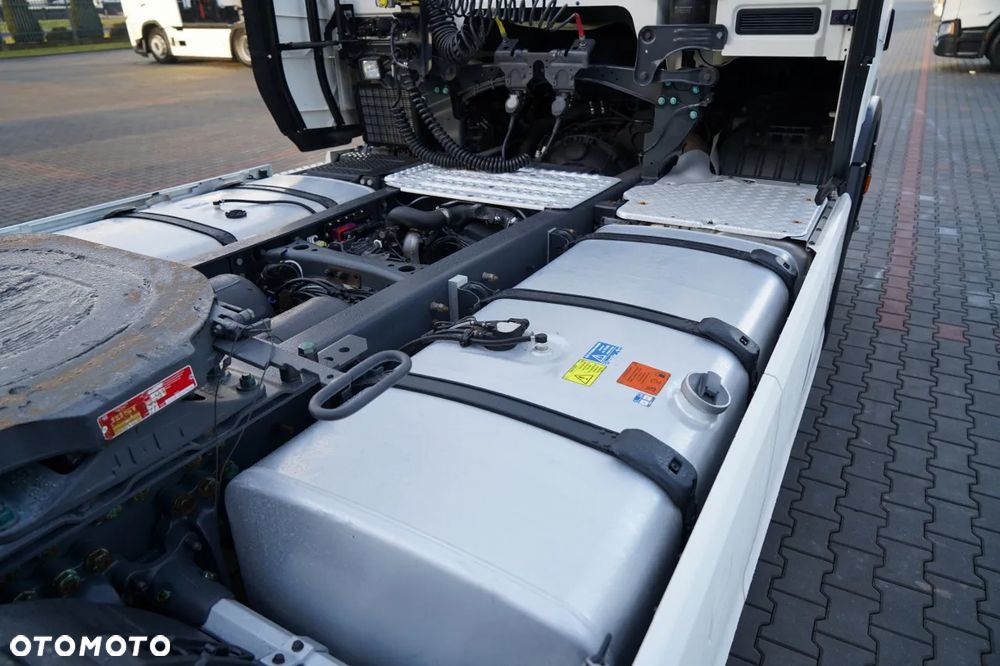 Scania R 450 / KLIMA POSTOJOWA / RETARDER / PO ZŁOTYM KONTRAKCIE / - 16