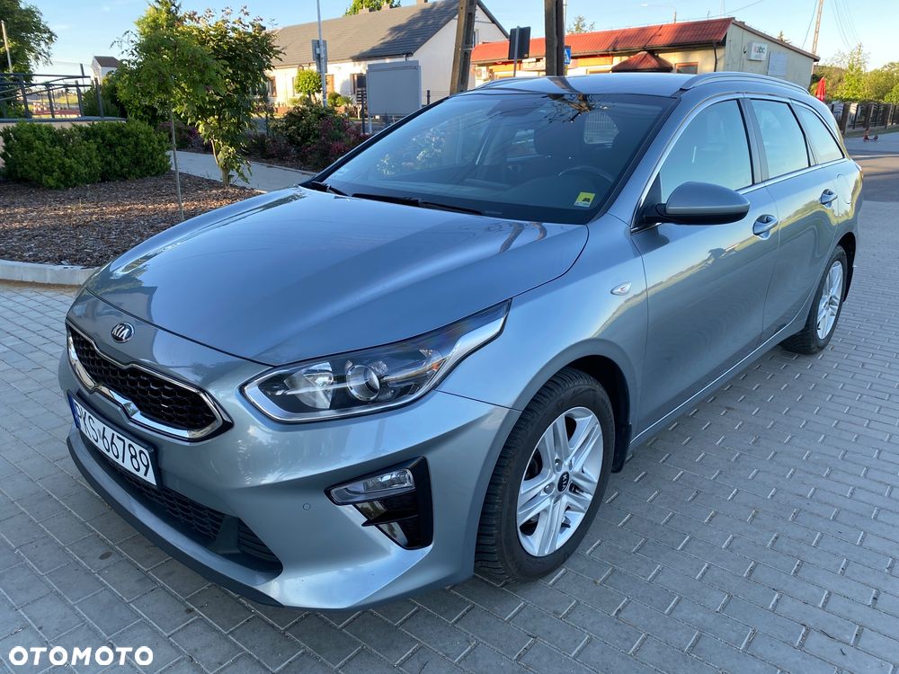 Kia Ceed 1.6 CRDi mHEV M - 2