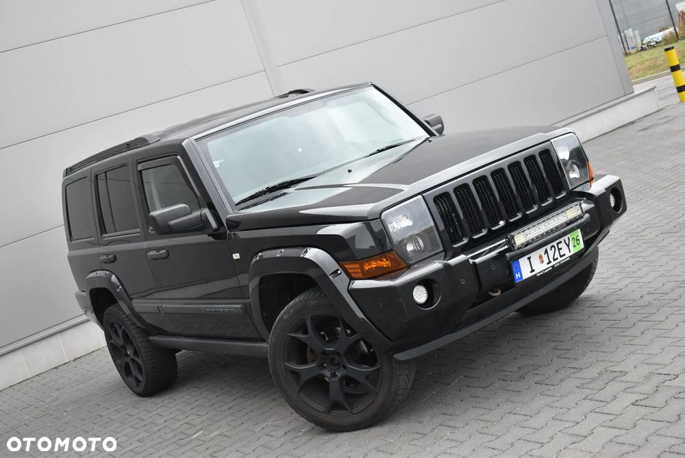 Jeep Commander - 28