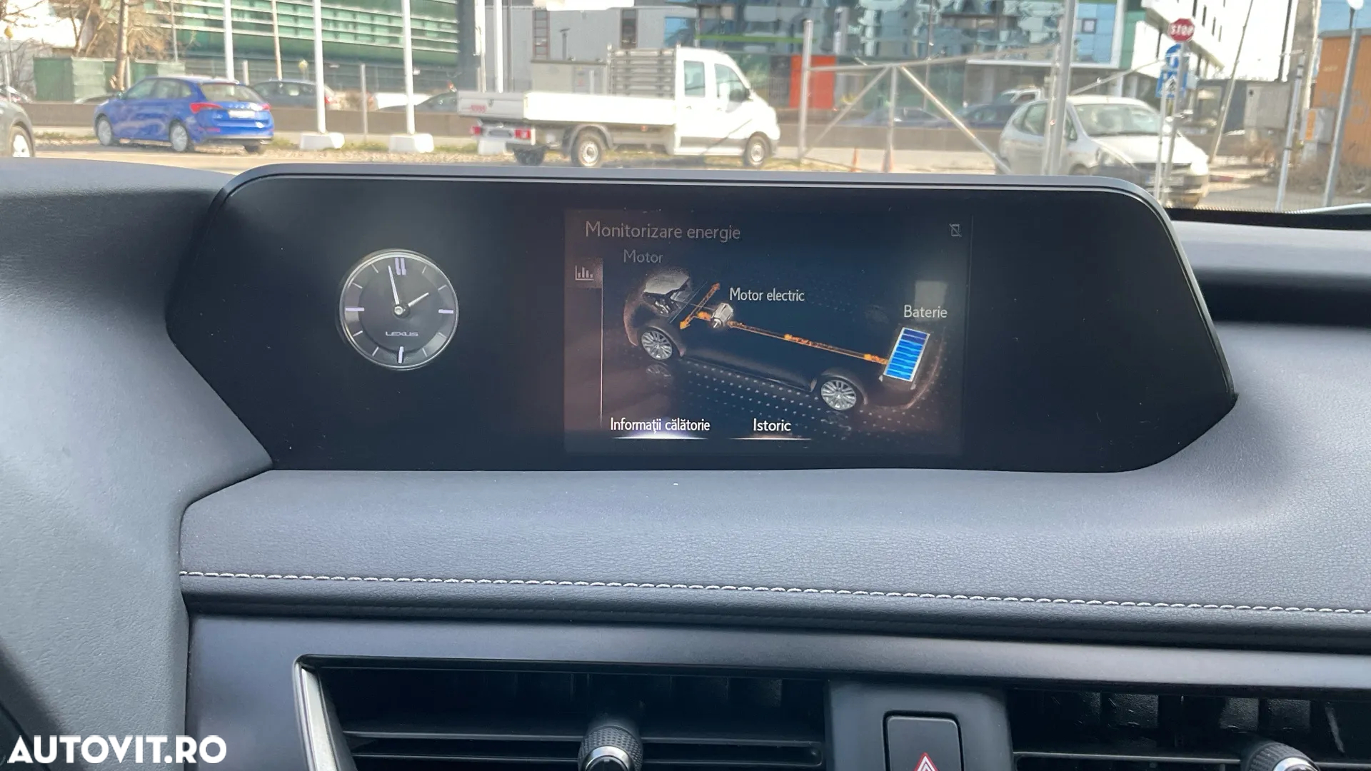 Lexus UX 250h Business Edition - 27