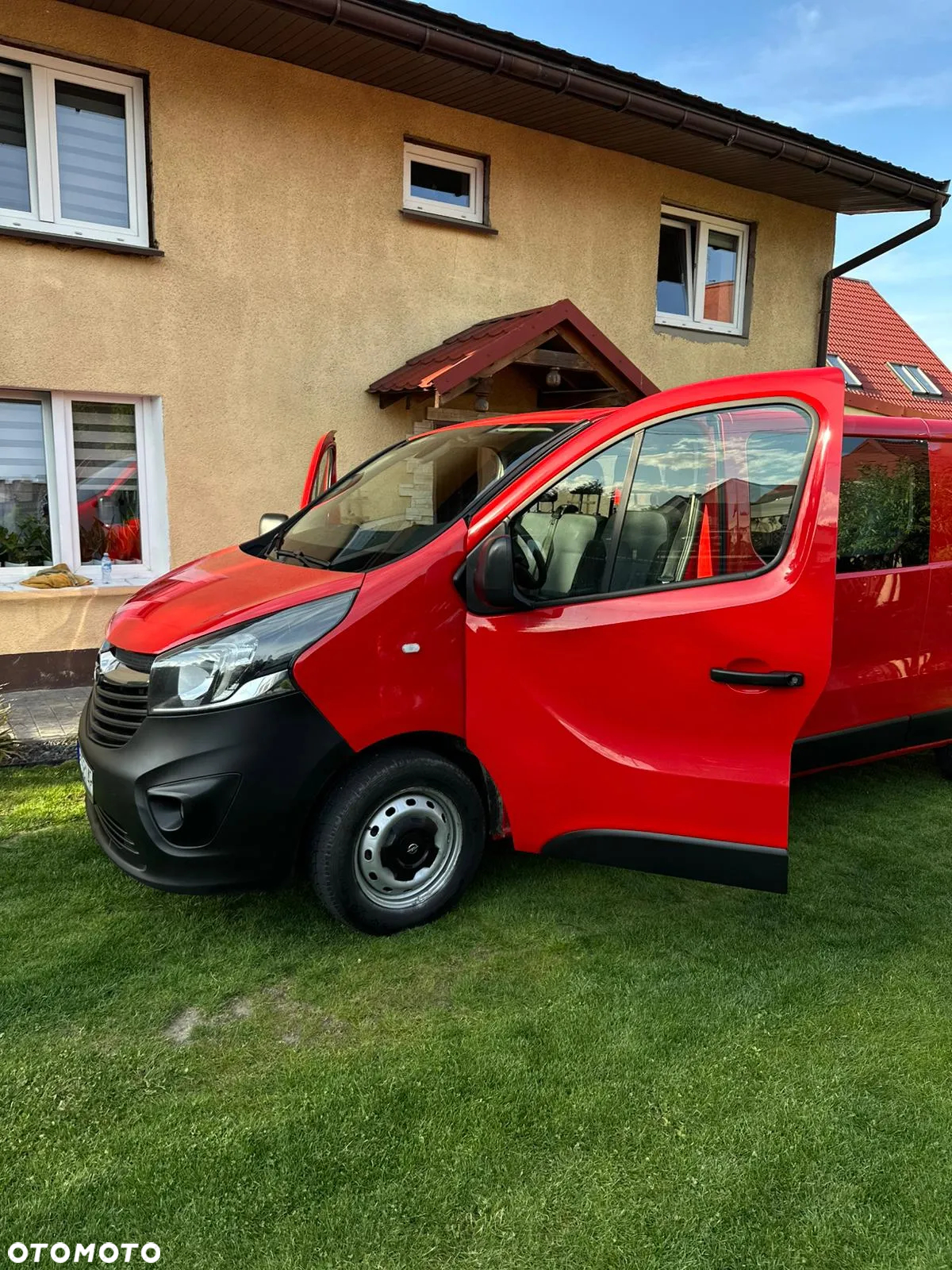 Opel Vivaro - 2