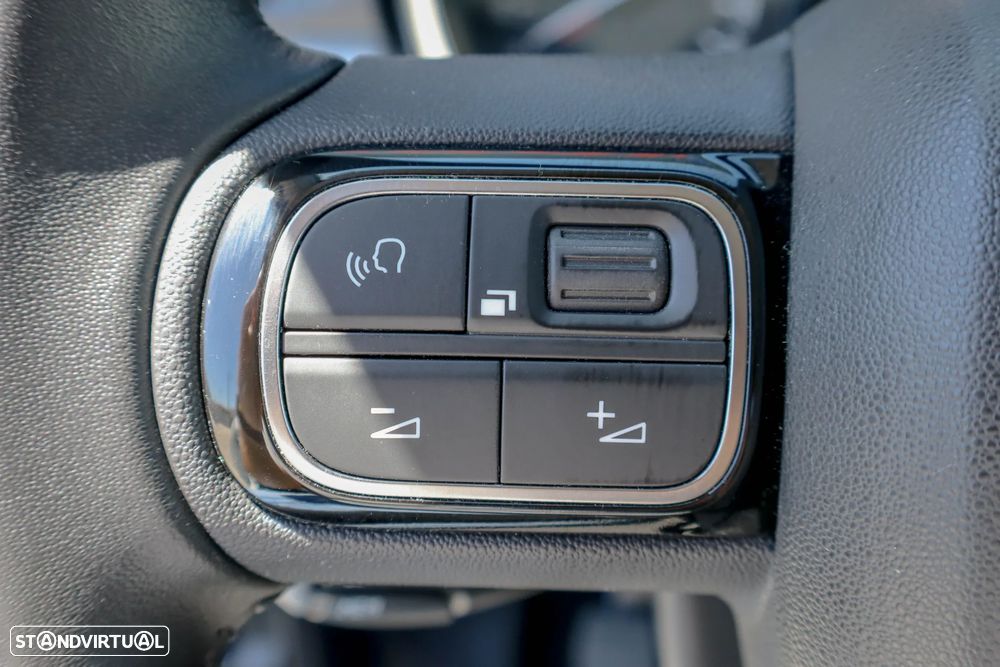 Citroën C3 1.2 PureTech Shine - 21