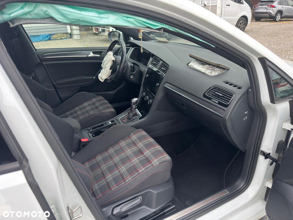 Volkswagen Golf GTI 2.0 TSI OPF DSG Performance - 9