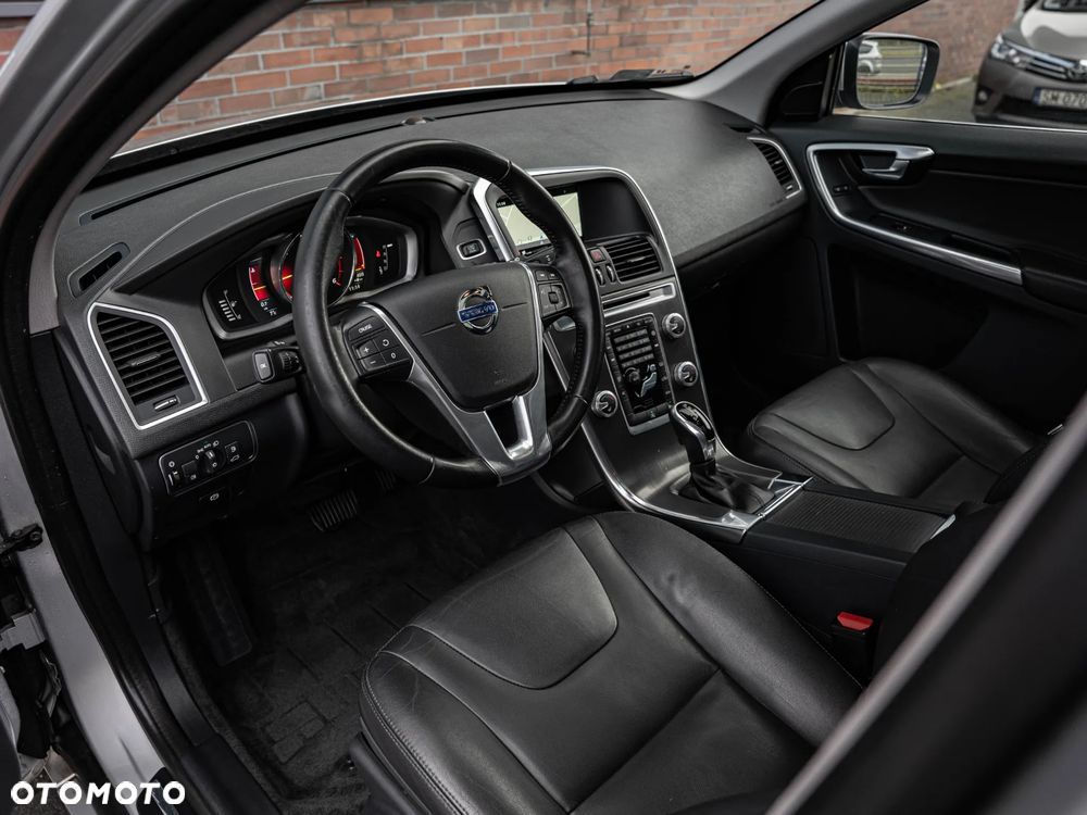 Volvo XC 60 D4 Geartronic Summum - 22