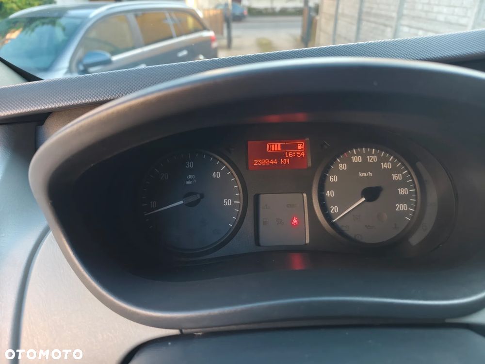 Opel Vivaro L1H1 - 21