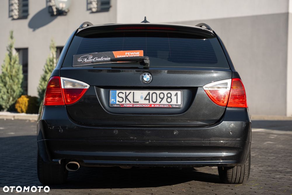 BMW Seria 3 320d DPF Edition Exclusive - 18