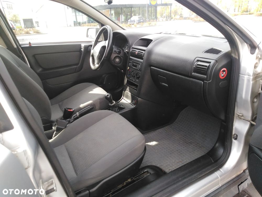 Opel Astra 1.6 Start - 8