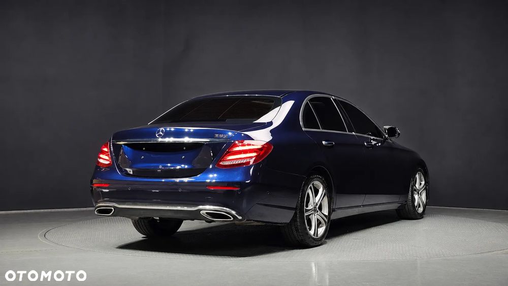 Mercedes-Benz Klasa E - 4