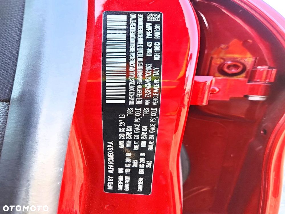 Alfa Romeo Stelvio 2.0 Turbo 16V AT8-Q4 Veloce Ti - 13