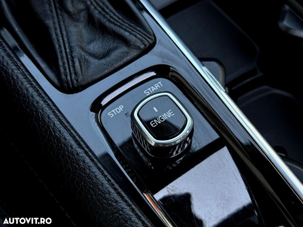 Volvo XC 90 - 25