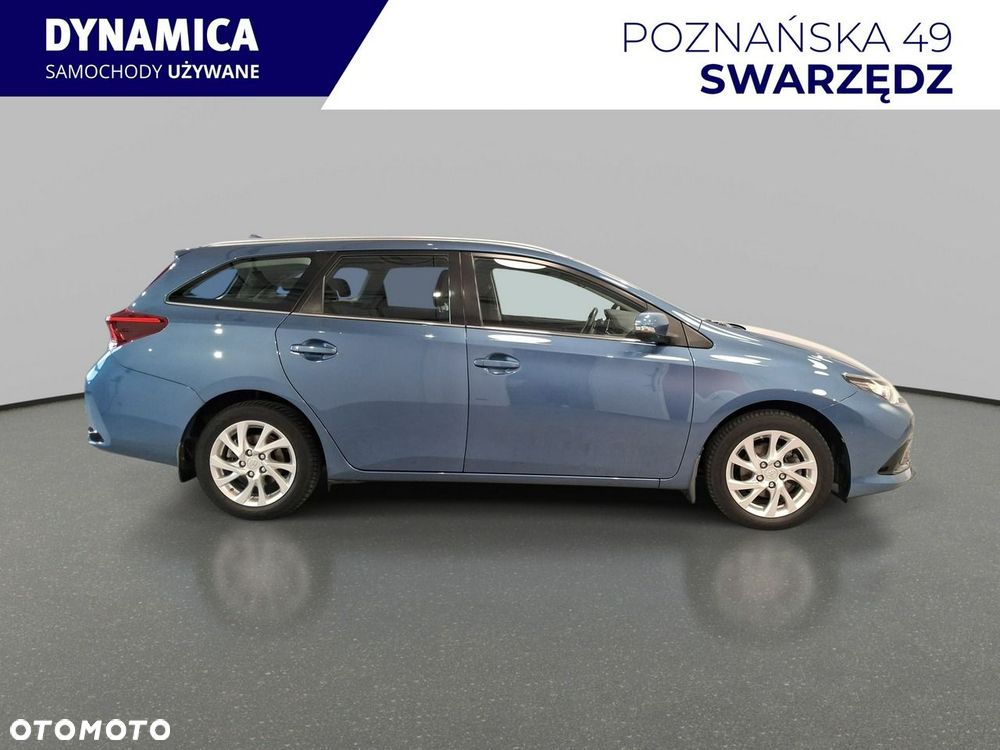 Toyota Auris - 9