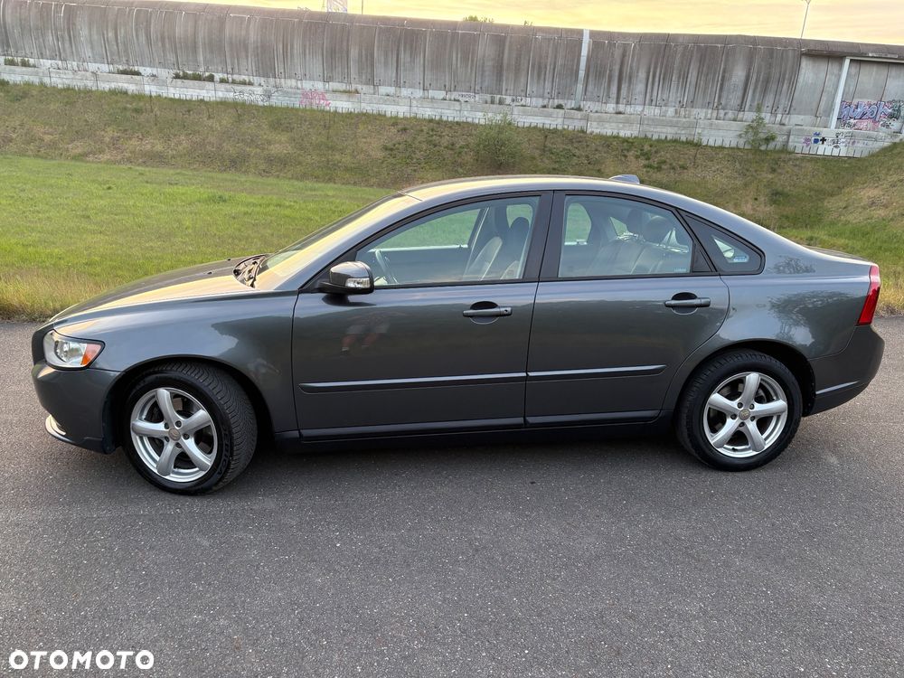 Volvo S40 ver-2-0d-kinetic - 3