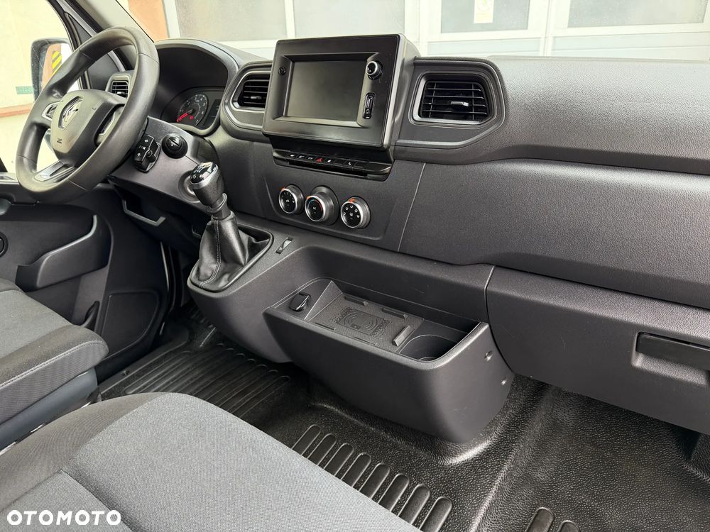 Renault Master Brygadówka Doka L3H3 - 24
