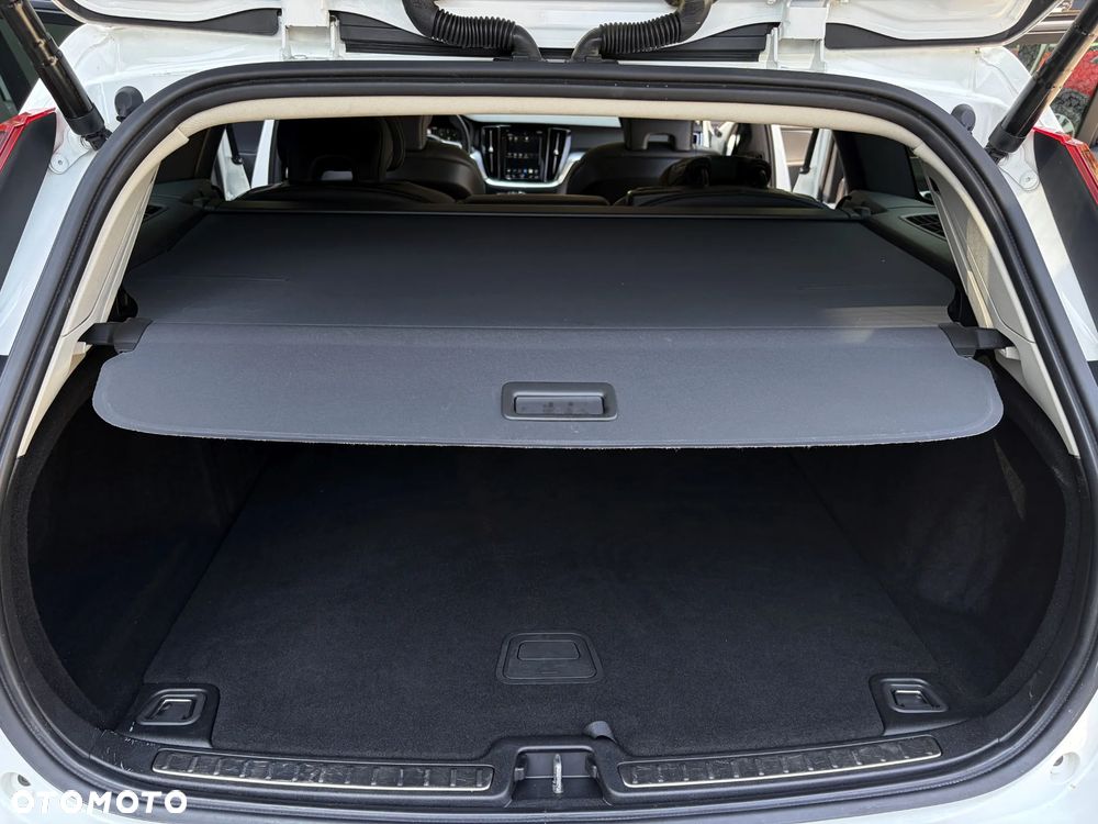 Volvo V60 D4 Geartronic Momentum Pro - 35
