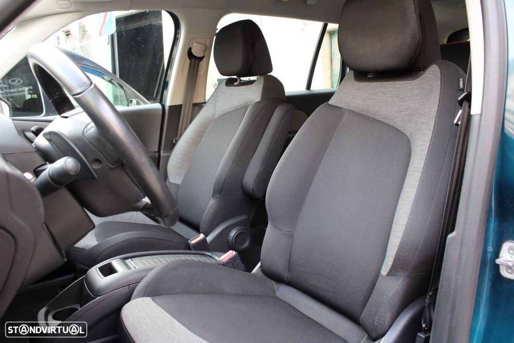 Citroën C4 Spacetourer PureTech 130 Stop&Start EAT6 SHINE - 26