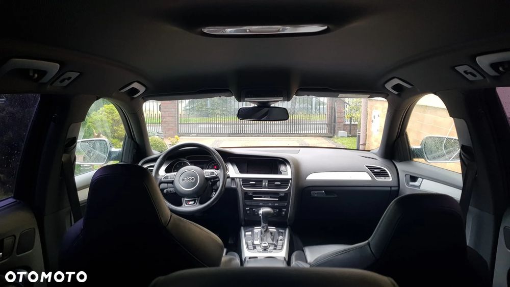 Audi A4 Avant 2.0 TDI Quattro Line S tronic - 25