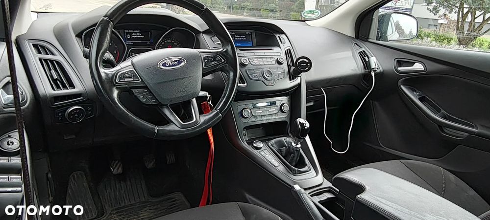 Ford Focus 1.5 TDCi Trend - 28