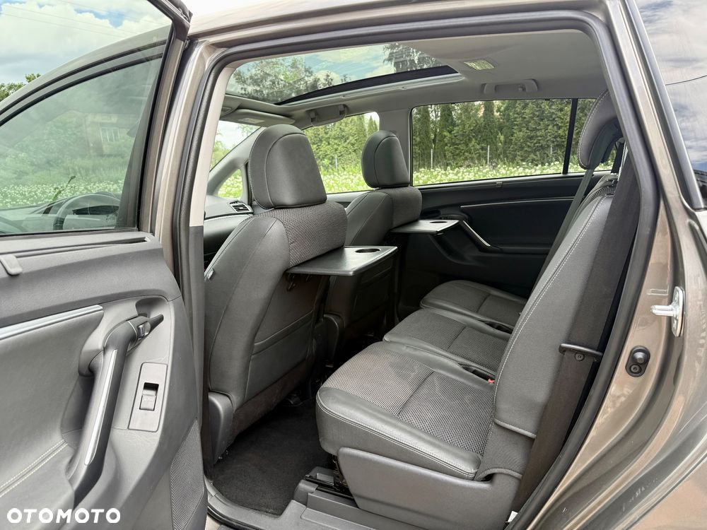 Toyota Verso 1.8 Prestige MS EU6 - 31