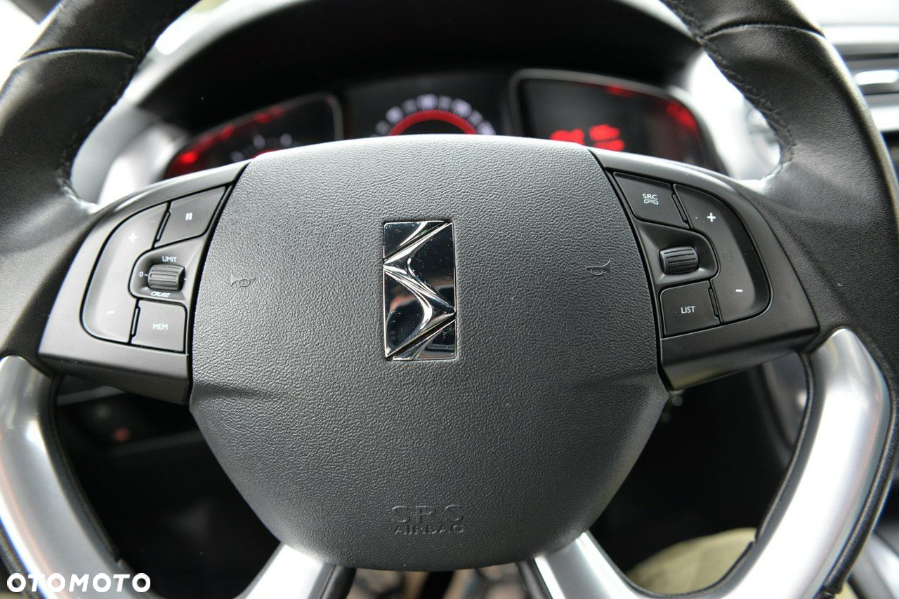 Citroën DS5 HDi 165 Chic - 14