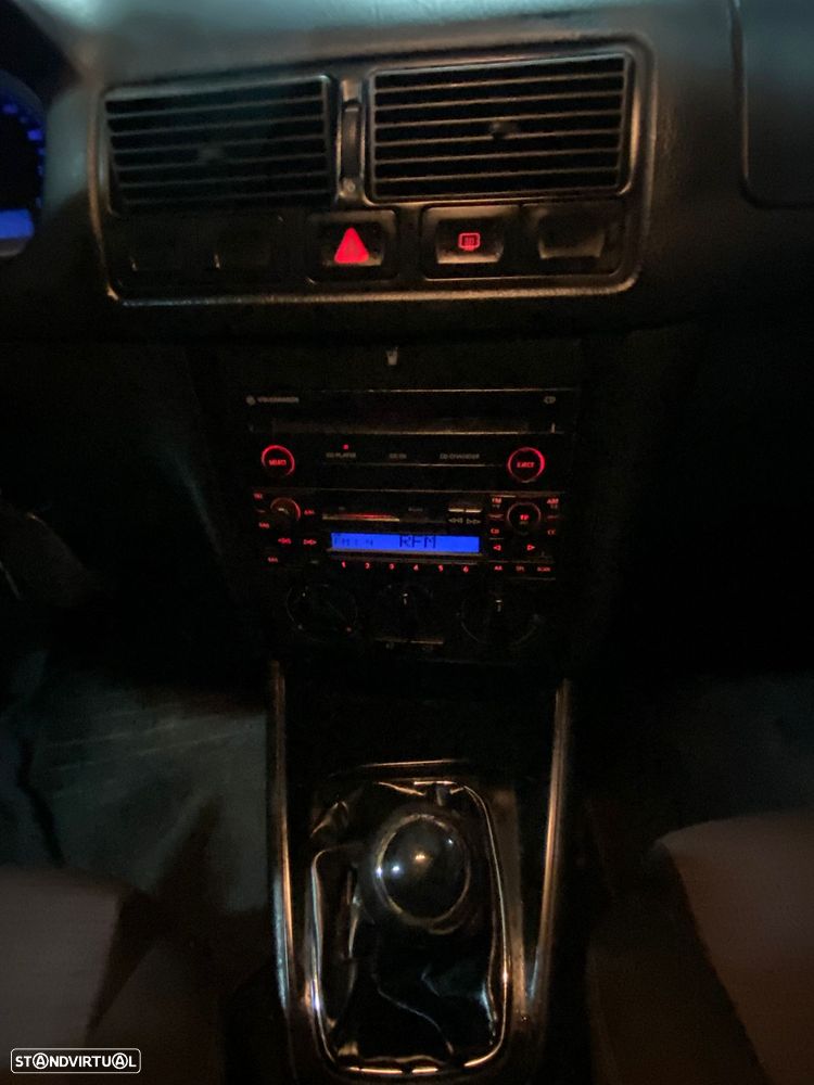 VW Golf 1.4i Confortline JE+AC - 13