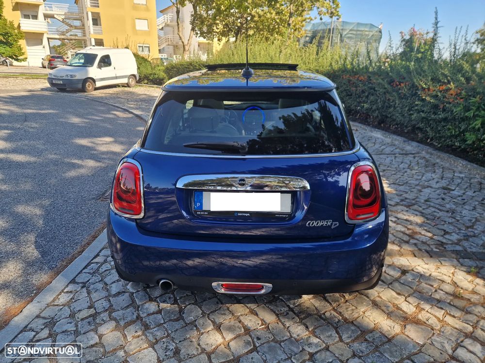 MINI 3 Portas Cooper D - 3