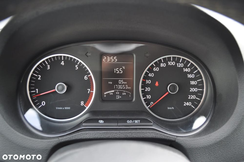 Volkswagen Polo - 26