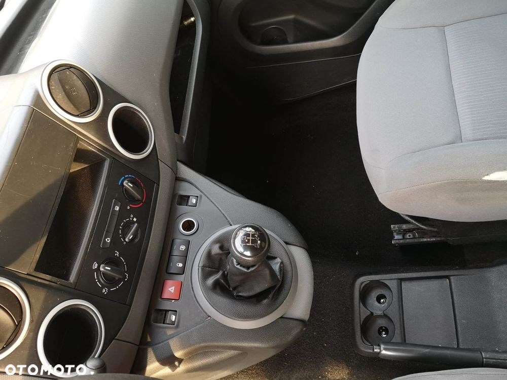 Peugeot Partner 1.6 HDI Origin - 23