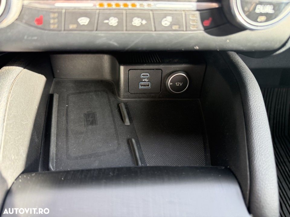 Ford Kuga - 24