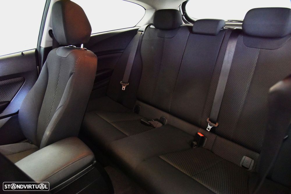 BMW 114 d Line Urban - 24