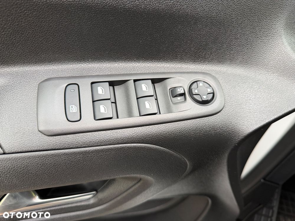 Opel Combo XL 1.5 D Automatik Start/Stop Innovation - 20