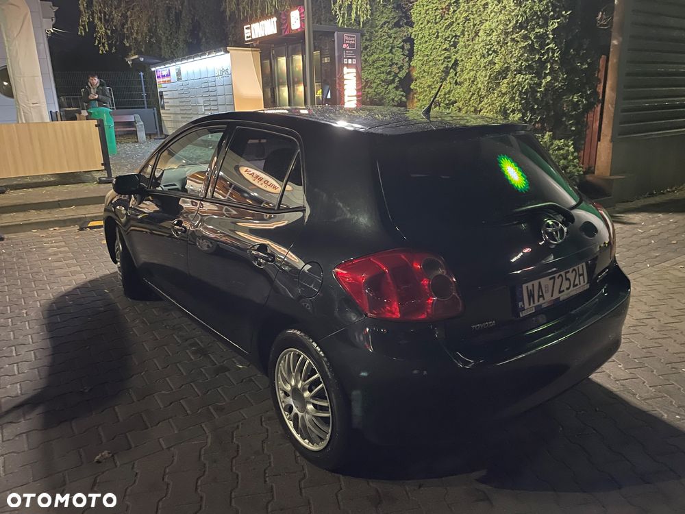 Toyota Auris 1.6 VVT-i Luna - 4