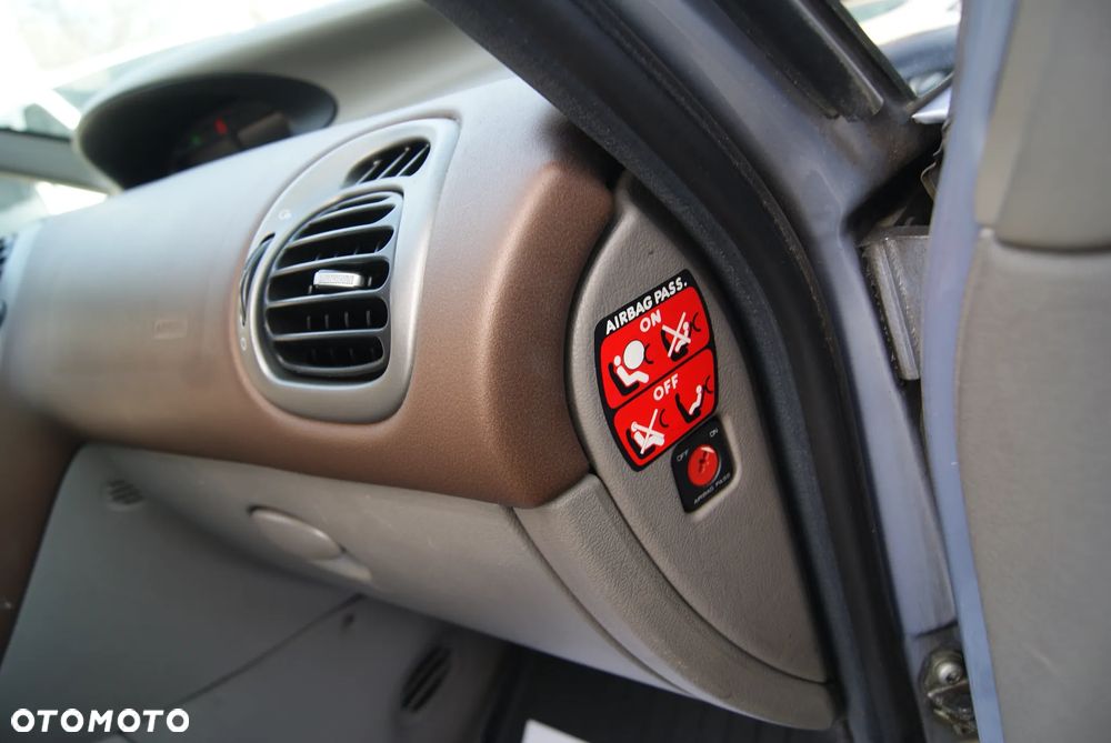 Citroën Xsara Picasso 1.8i Confort - 20