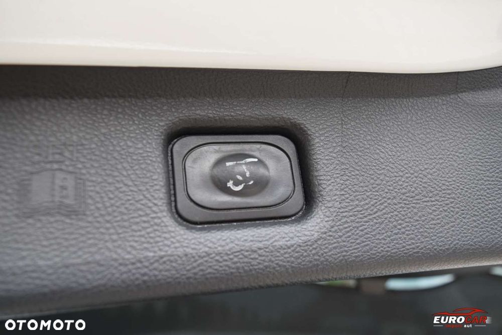 Ford S-Max - 35