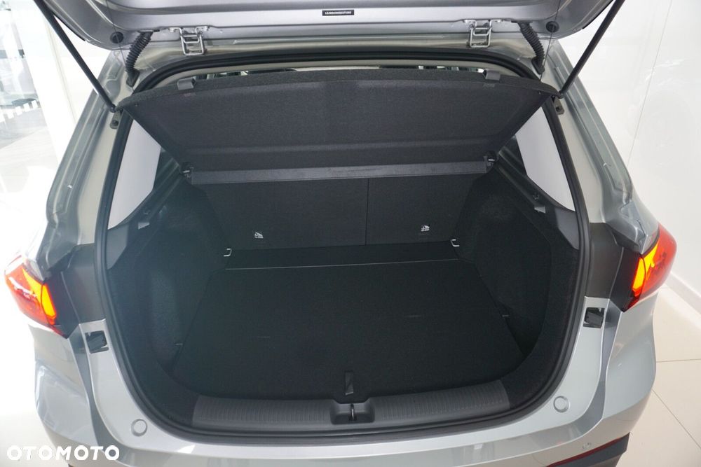 MG ZS Hybrid+ - 24