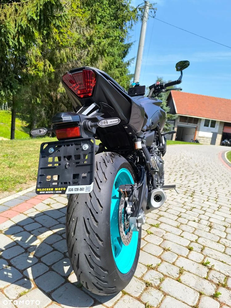 Yamaha MT - 9