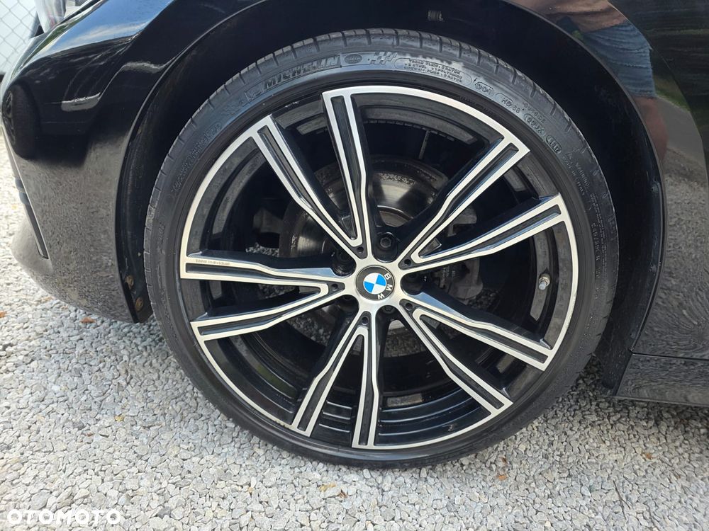 BMW Seria 3 318i Luxury Line - 27