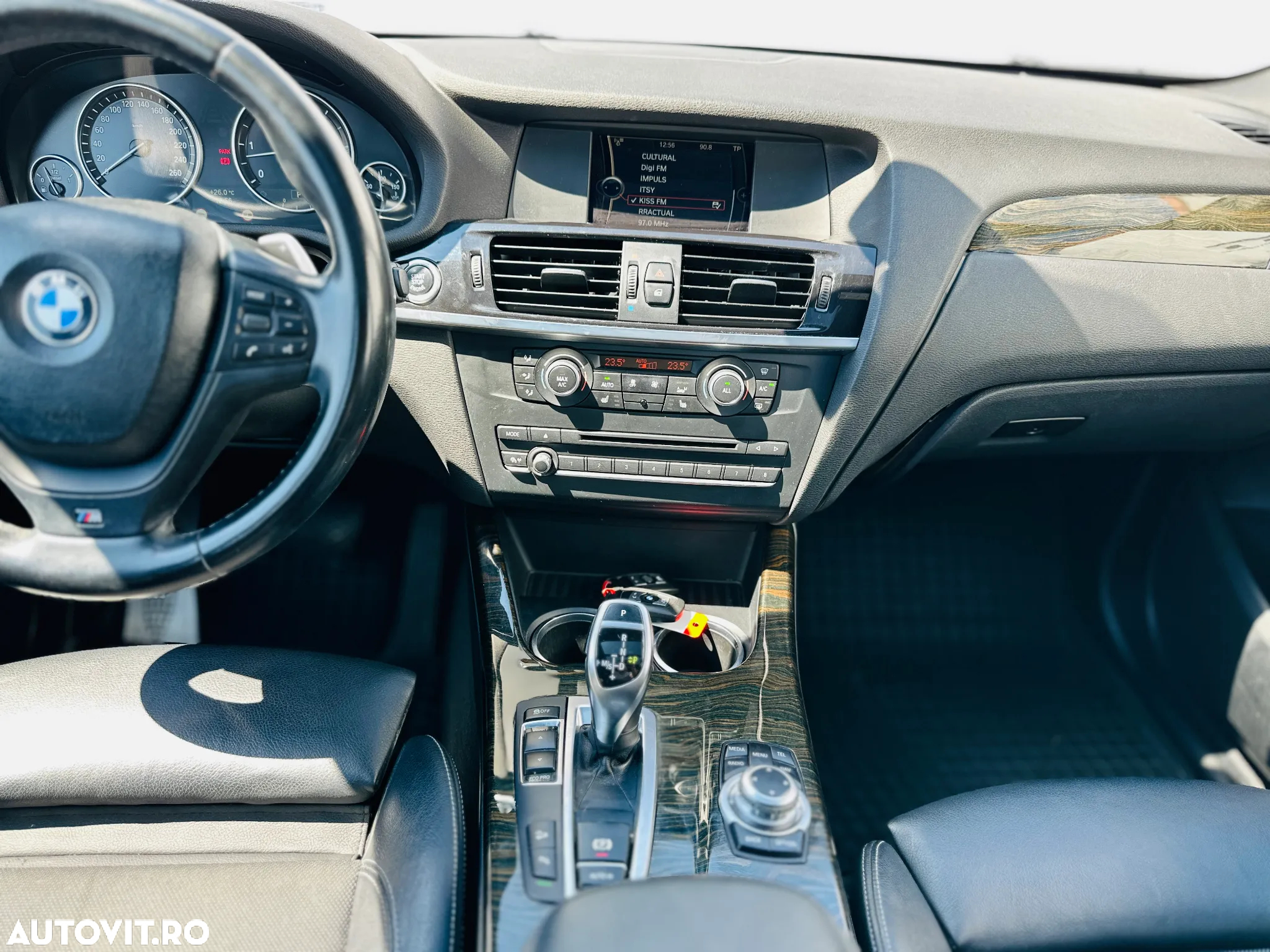 BMW X3 xDrive35d - 14