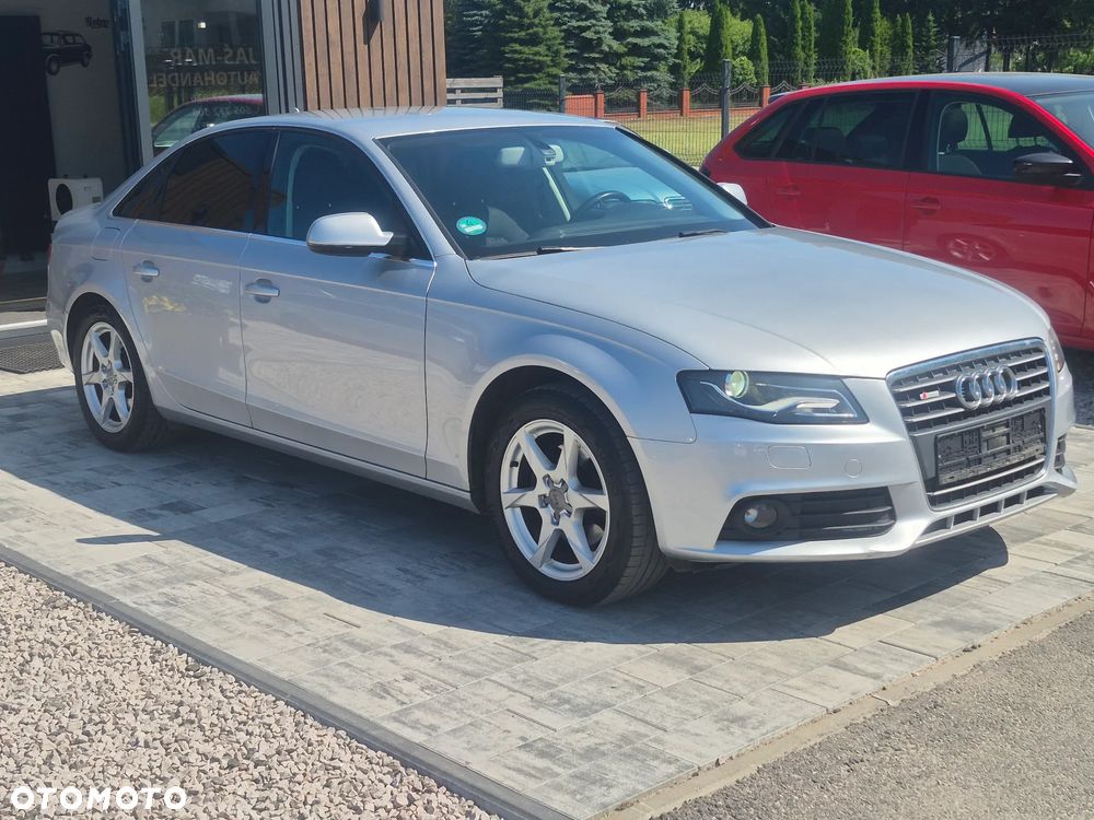 Audi A4 Limousine - 4