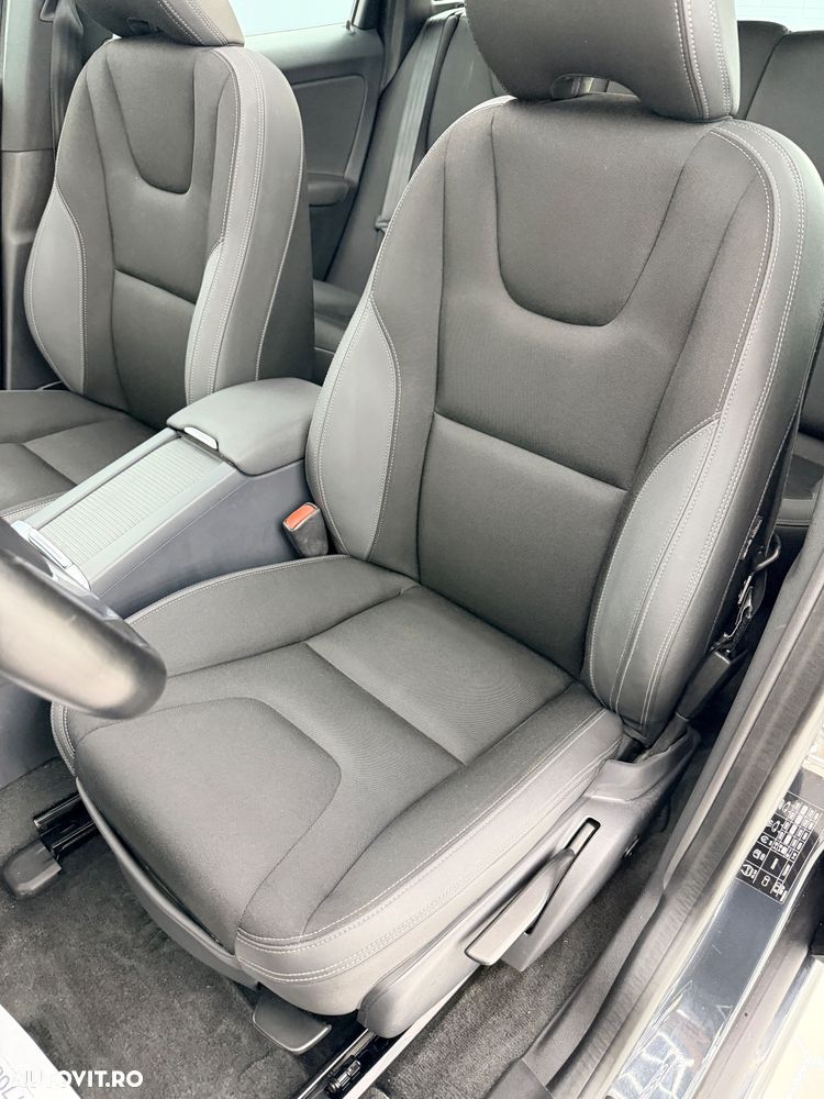 Volvo XC 60 D3 Start-Stop Kinetic - 11