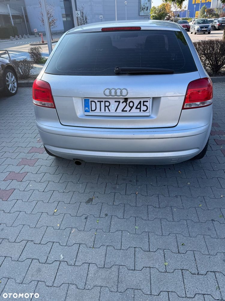 Audi A3 Sportback - 2
