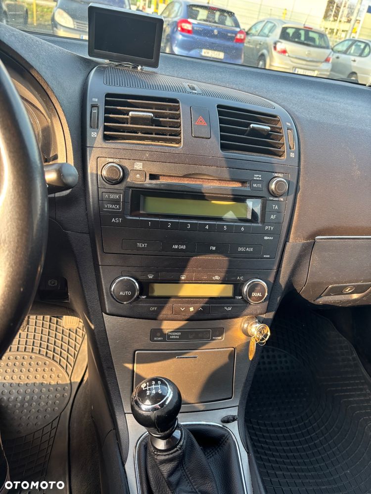 Toyota Avensis - 3