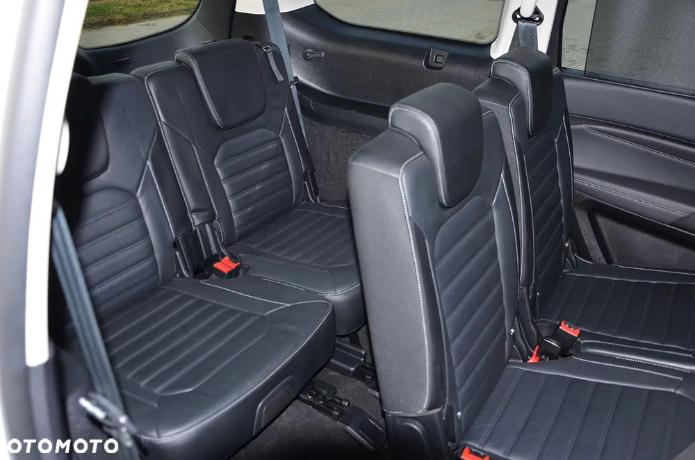 Ford Galaxy - 22