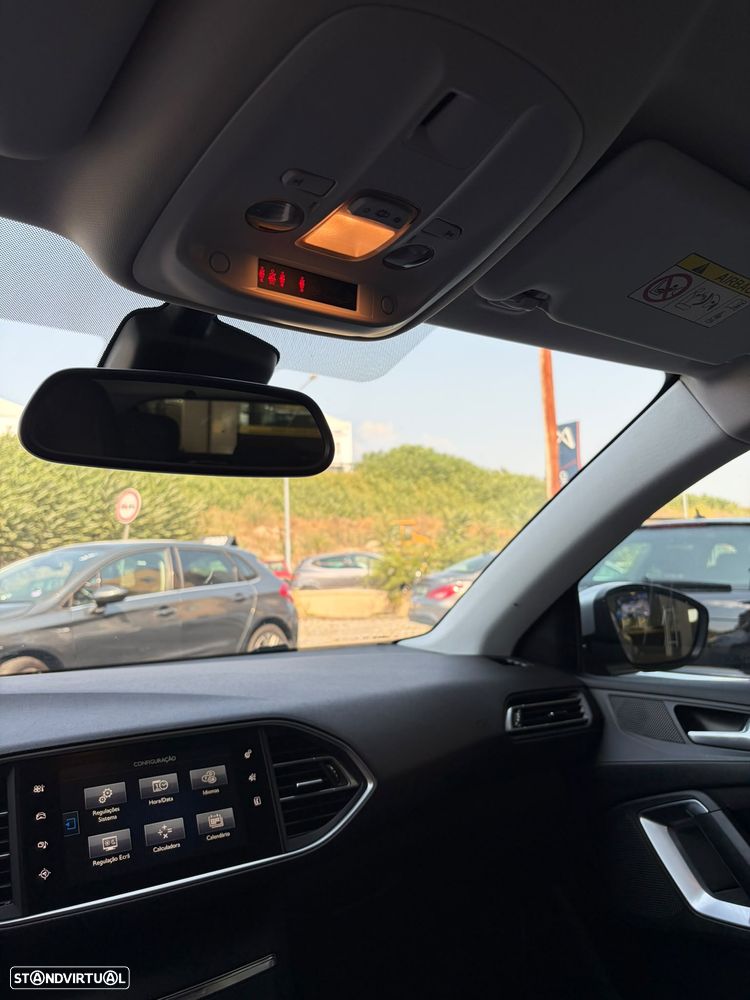 Peugeot 308 1.6 e-HDi Allure - 19