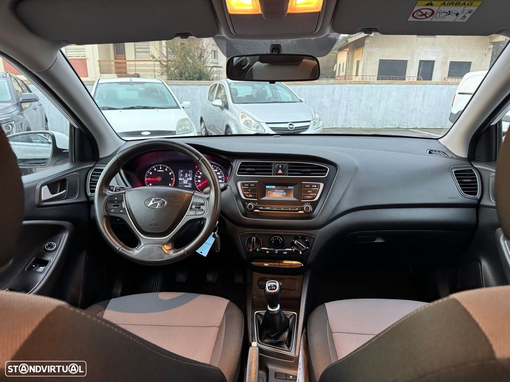 Hyundai i20 1.2 Comfort - 27
