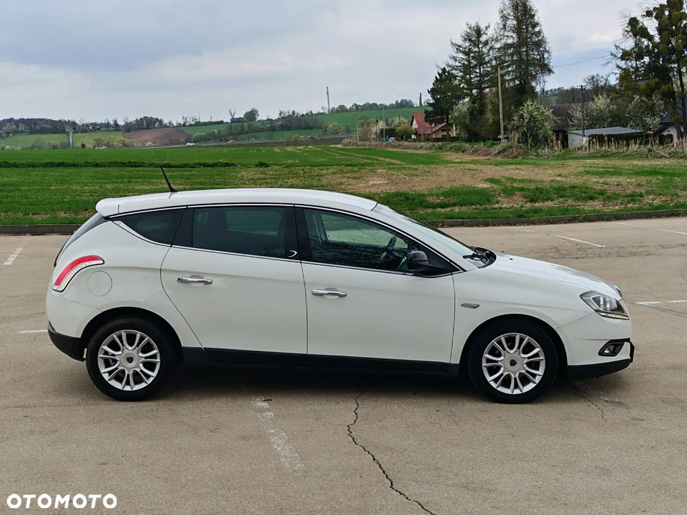 Lancia Delta 1.4 T-Jet 16v Oro - 34