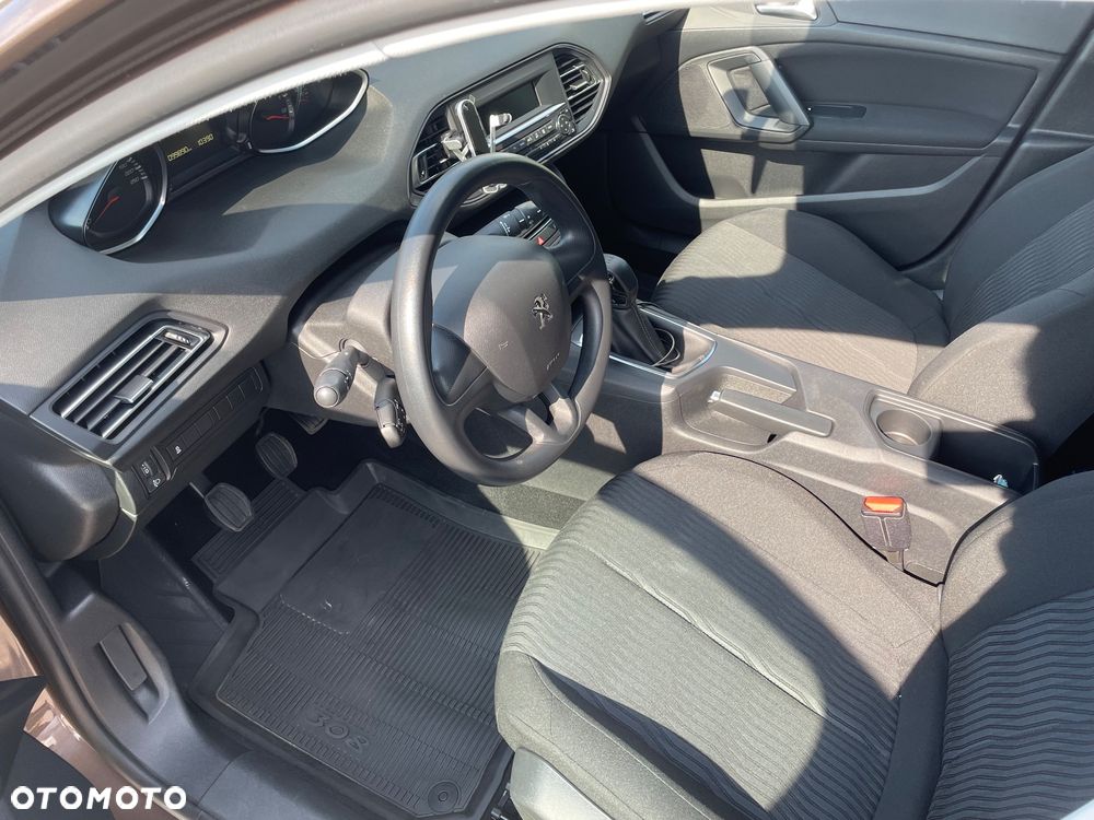 Peugeot 308 1.6 HDi Access - 10