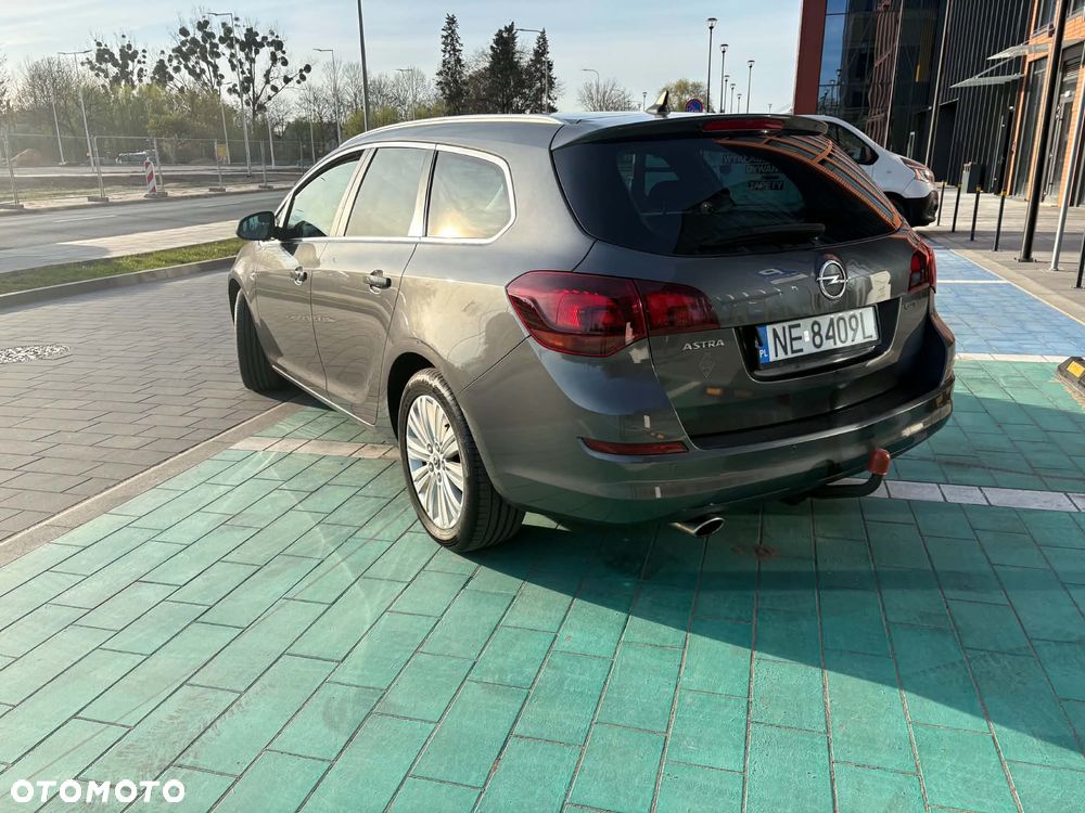 Opel Astra 2.0 CDTI DPF Cosmo - 5